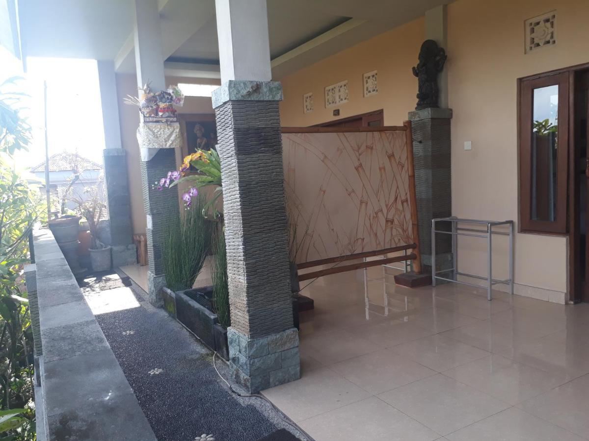 Adi House Homestay Ubud Szoba fotó